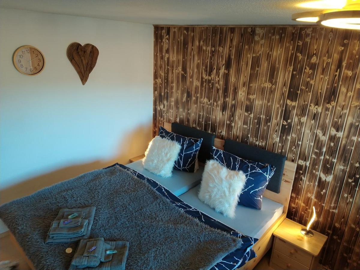 Mailin's Inkl Card Apartment *