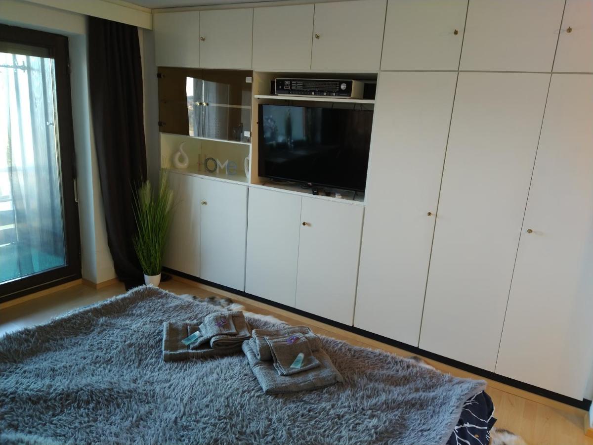 Mailin's Inkl Card Apartment *